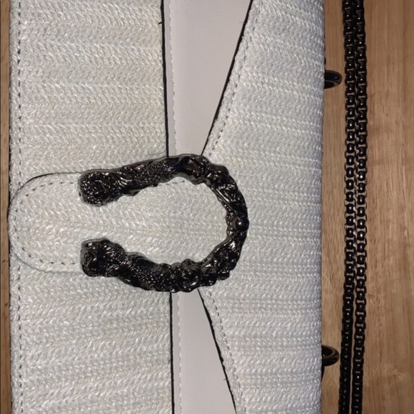 SOLD ✨ White Crossbody - Picture 1 of 3